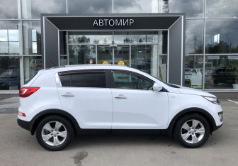 Подержанный автомобиль Kia Sportage 2012 года (4 фото)