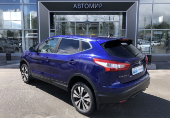 Подержанный автомобиль Nissan Qashqai 2014 года (7 фото)