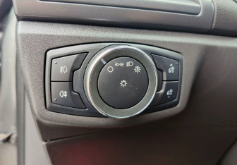 Подержанный автомобиль Ford Mondeo Sedan 2015 года (18 фото)