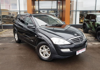 Подержанный автомобиль SsangYong Kyron 2008 года (3 фото)