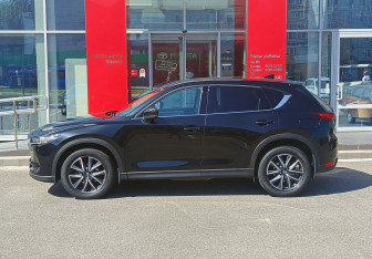 Подержанный автомобиль Mazda CX-5 2017 года (8 фото)