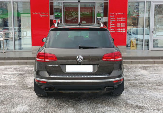 Подержанный автомобиль Volkswagen Touareg 2017 года (6 фото)