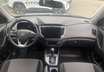 Подержанный автомобиль Hyundai Creta 2021 года (10 фото)