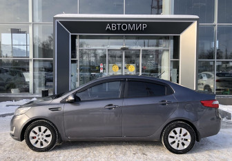 Подержанный автомобиль Kia Rio Sedan 2012 года (8 фото)