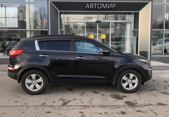 Подержанный автомобиль Kia Sportage 2011 года (4 фото)
