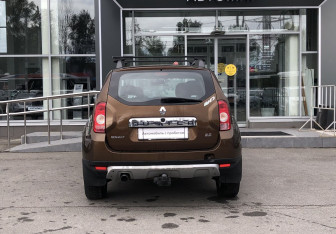 Подержанный автомобиль Renault Duster 2013 года (6 фото)