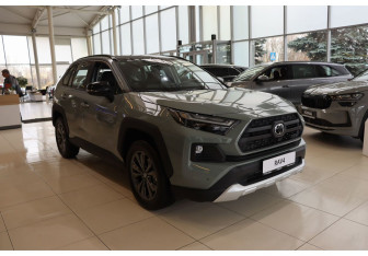 Новый Toyota RAV4 2025 (3 фото)