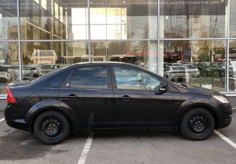 Подержанный автомобиль Ford Focus Sedan 2008 года (4 фото)