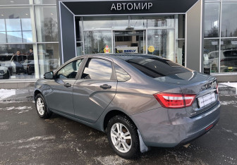 Подержанный автомобиль LADA (ВАЗ) Vesta Sedan 2021 года (7 фото)