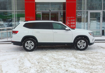 Подержанный автомобиль Volkswagen Atlas 2020 года (4 фото)