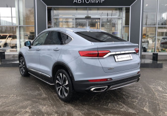 Подержанный автомобиль Geely Tugella 2021 года (7 фото)