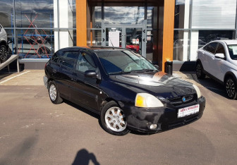 Подержанный автомобиль Kia Rio Wagon 2005 года (3 фото)