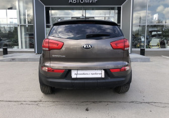 Подержанный автомобиль Kia Sportage 2014 года (6 фото)