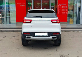 Подержанный автомобиль Lifan X70 2018 года (6 фото)