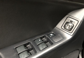 Подержанный автомобиль Mitsubishi Lancer Sedan 2012 года (13 фото)