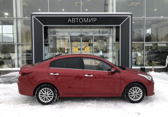 Подержанный автомобиль Kia Rio Sedan 2019 года (4 фото)