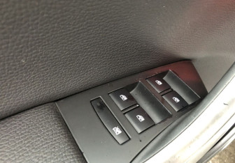 Подержанный автомобиль Opel Astra Hatchback 2011 года (13 фото)