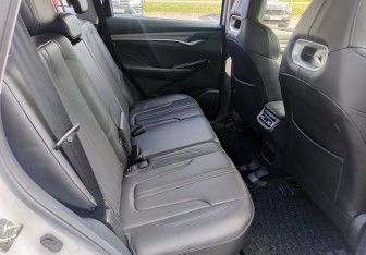 Подержанный автомобиль Changan CS75PLUS 2023 года (15 фото)