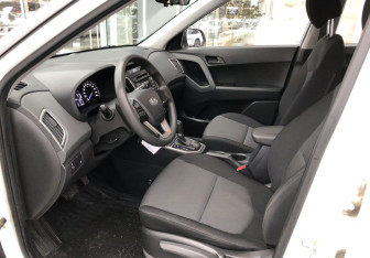 Подержанный автомобиль Hyundai Creta 2017 года (9 фото)
