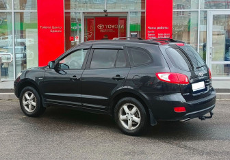 Подержанный автомобиль Hyundai Santa Fe 2008 года (7 фото)