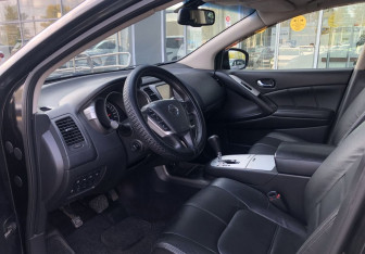 Подержанный автомобиль Nissan Murano Suv 2015 года (9 фото)