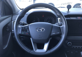 Подержанный автомобиль Hyundai Creta 2020 года (12 фото)