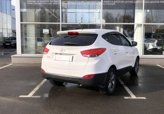 Подержанный автомобиль Hyundai ix35 2014 года (7 фото)