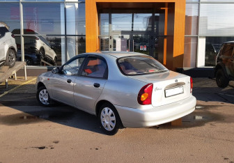 Подержанный автомобиль ЗАЗ Chance Sedan 2010 года (7 фото)