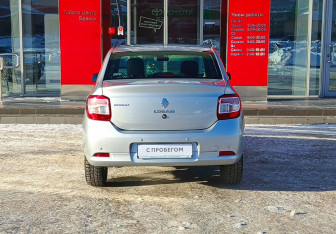 Подержанный автомобиль Renault Logan Sedan 2016 года (6 фото)