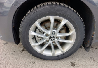 Подержанный автомобиль Volkswagen Passat Wagon 2011 года (10 фото)