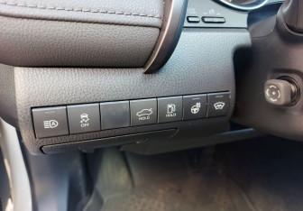 Подержанный автомобиль Toyota Camry Sedan 2021 года (16 фото)