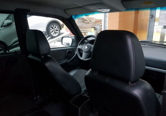 Подержанный автомобиль Chevrolet Niva 2012 года (10 фото)
