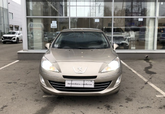 Подержанный автомобиль Peugeot 408 2012 года (2 фото)