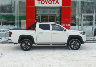 Подержанный автомобиль Changan Hunter Plus 2023 года (4 фото)