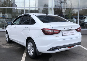 Подержанный автомобиль LADA (ВАЗ) Vesta Sedan 2023 года (7 фото)
