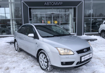 Подержанный автомобиль Ford Focus Sedan 2007 года (3 фото)