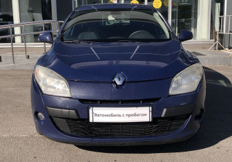 Подержанный автомобиль Renault Megane Hatchback 2010 года (2 фото)
