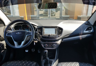 Подержанный автомобиль LADA (ВАЗ) Vesta Sedan 2020 года (11 фото)