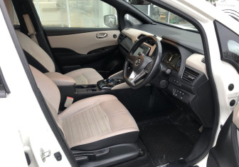 Подержанный автомобиль Nissan Leaf 2018 года (9 фото)