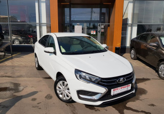 Подержанный автомобиль LADA (ВАЗ) Vesta Sedan 2023 года (3 фото)
