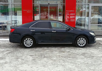 Подержанный автомобиль Toyota Camry Sedan 2012 года (4 фото)