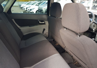 Подержанный автомобиль LADA (ВАЗ) Priora Sedan 2010 года (10 фото)