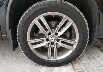Подержанный автомобиль Volkswagen Tiguan 2014 года (12 фото)
