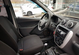 Подержанный автомобиль LADA (ВАЗ) Granta Sedan 2014 года (9 фото)