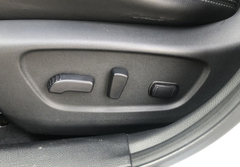 Подержанный автомобиль Nissan X-Trail 2015 года (14 фото)