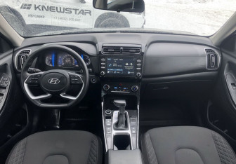 Подержанный автомобиль Hyundai Creta 2021 года (10 фото)