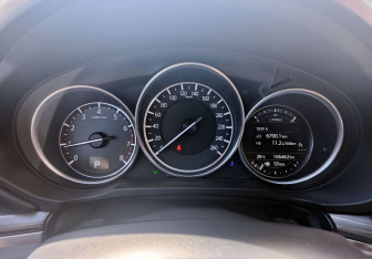 Подержанный автомобиль Mazda CX-5 2017 года (13 фото)