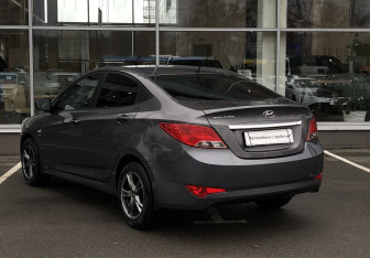 Подержанный автомобиль Hyundai Solaris Sedan 2016 года (7 фото)