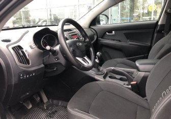 Подержанный автомобиль Kia Sportage 2014 года (9 фото)