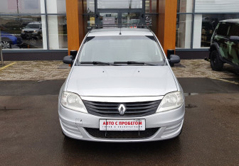 Подержанный автомобиль Renault Logan Sedan 2013 года (2 фото)